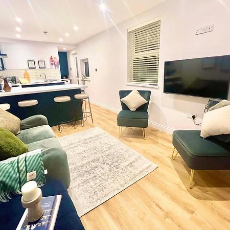Gorgeous Newly Renovated 2 Double Bed Flat Apartman Swansea Kültér fotó