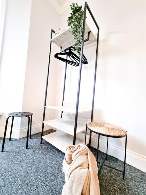 Gorgeous Newly Renovated 2 Double Bed Flat Apartman Swansea Kültér fotó