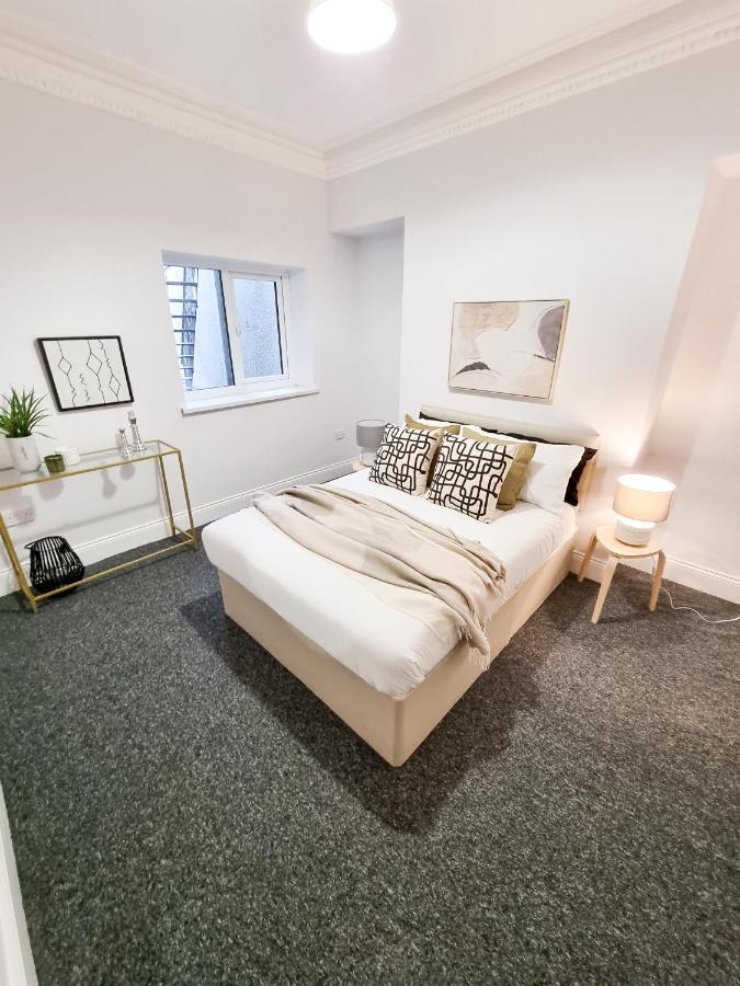 Gorgeous Newly Renovated 2 Double Bed Flat Apartman Swansea Kültér fotó